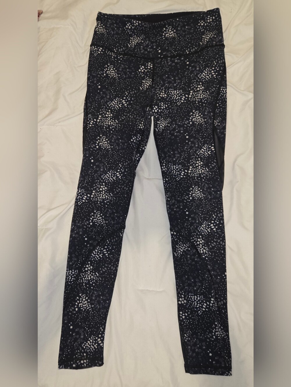 Victoria's Secret Sport Leggings Sz M - Picture 2 of 7